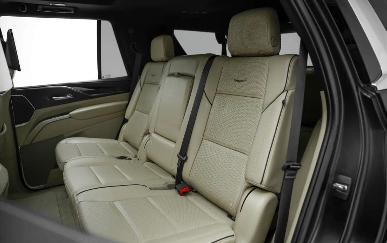 Cadillac Escalade 600 Black Edition - صورة 5