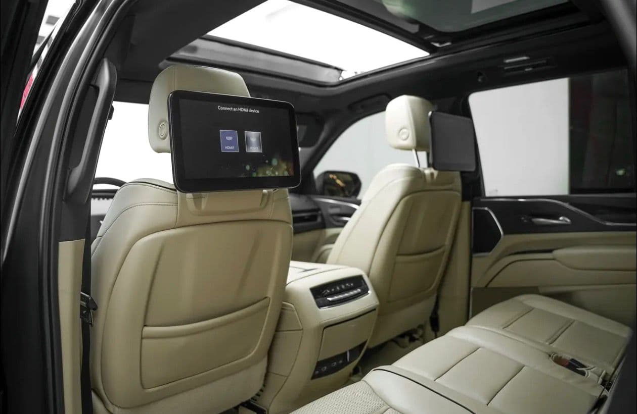 Cadillac Escalade 600 Black Edition - صورة 7