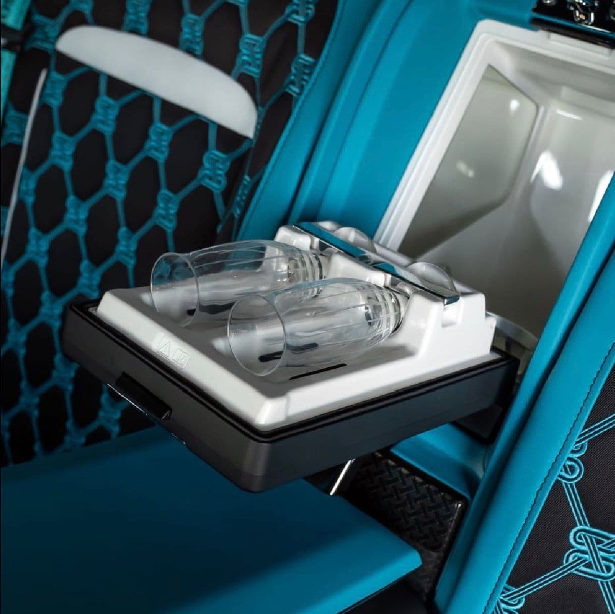 ROLLS ROYCE CULLINAN MANSORY BRAND NEW - صورة 4