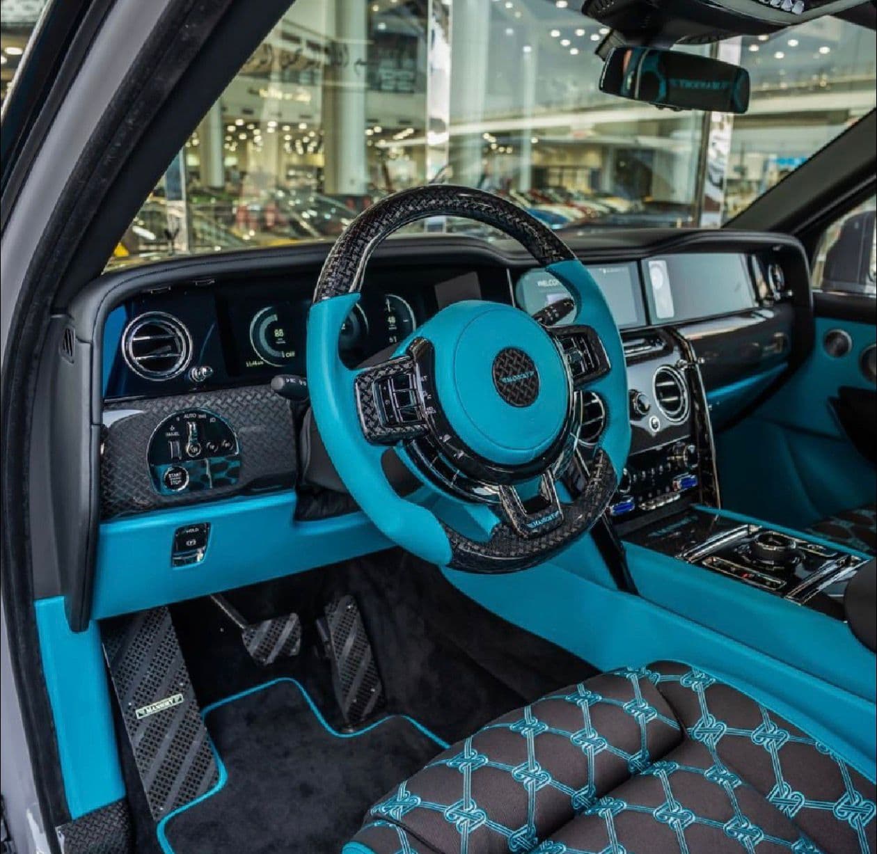 ROLLS ROYCE CULLINAN MANSORY BRAND NEW - صورة 7