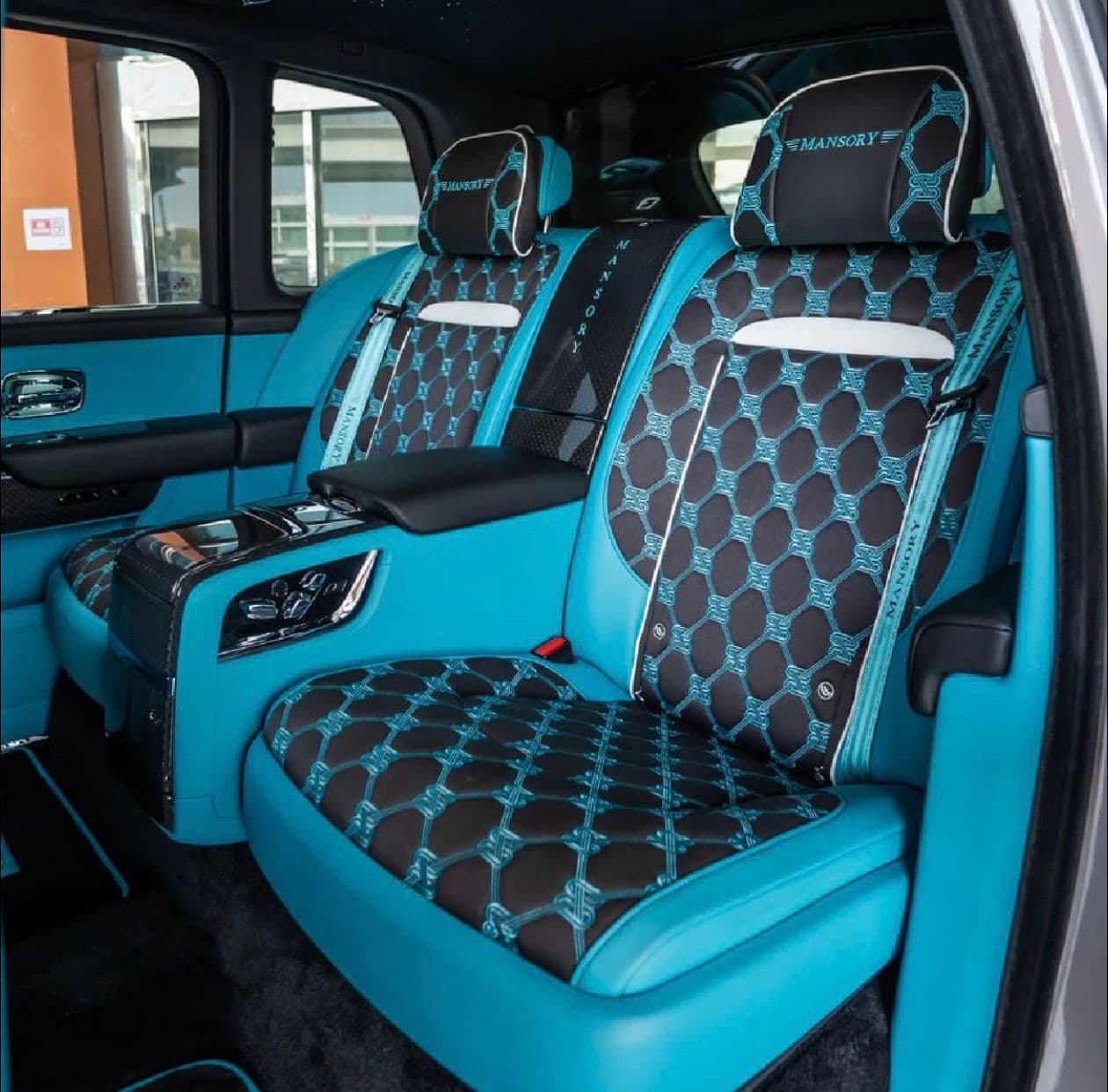 ROLLS ROYCE CULLINAN MANSORY BRAND NEW - صورة 8