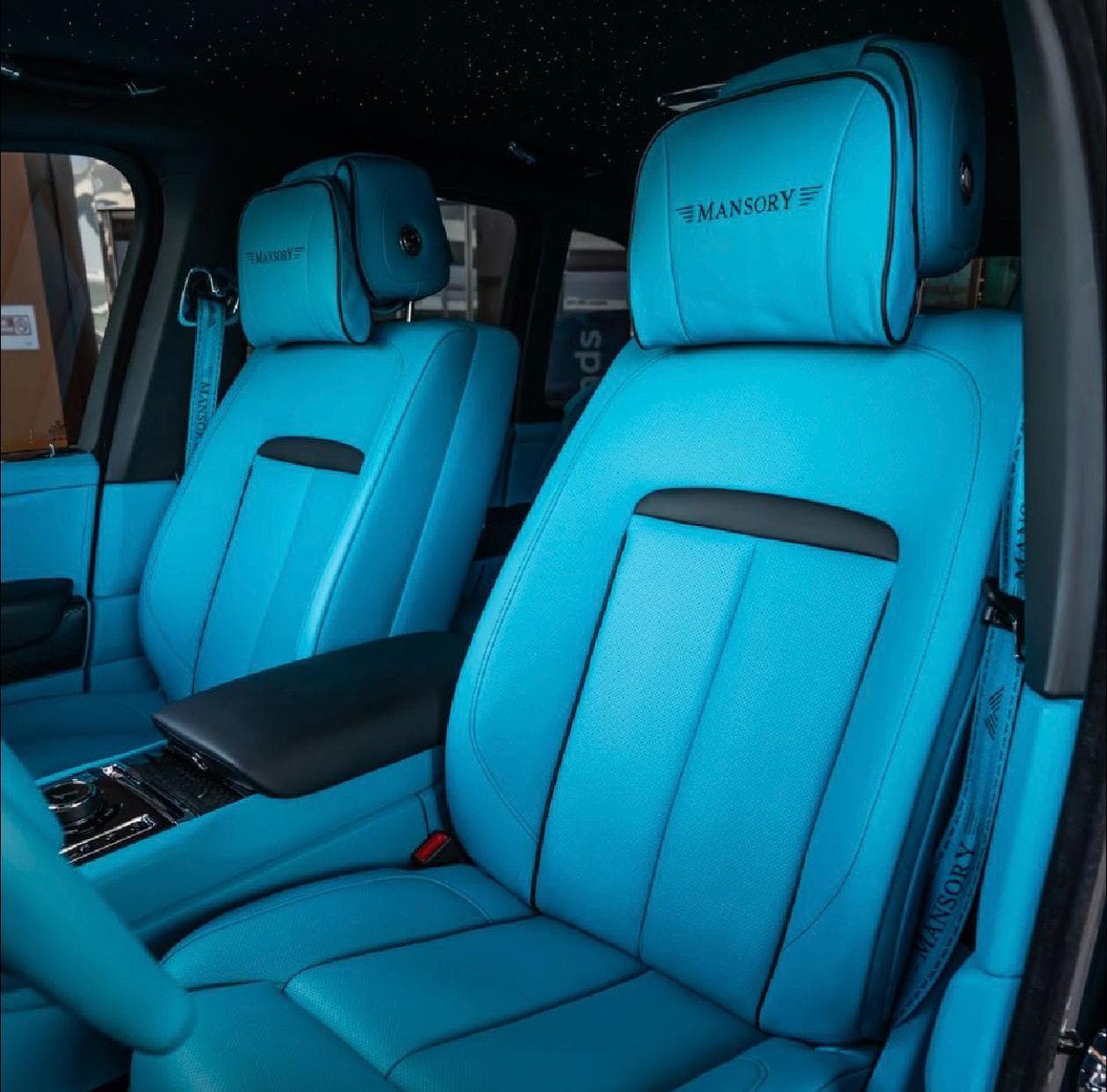 ROLLS ROYCE CULLINAN MANSORY BRAND NEW BLACK - صورة 4