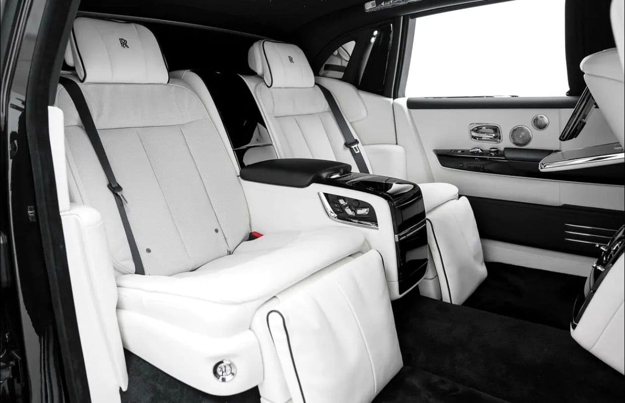 Rolls-Royce Phantom Extended Wheel Base - صورة 3
